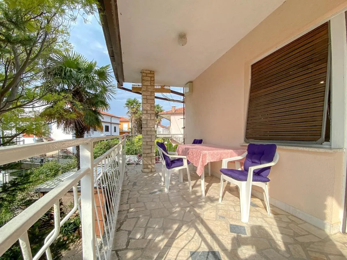 Apartment Aleksandra Novigrad