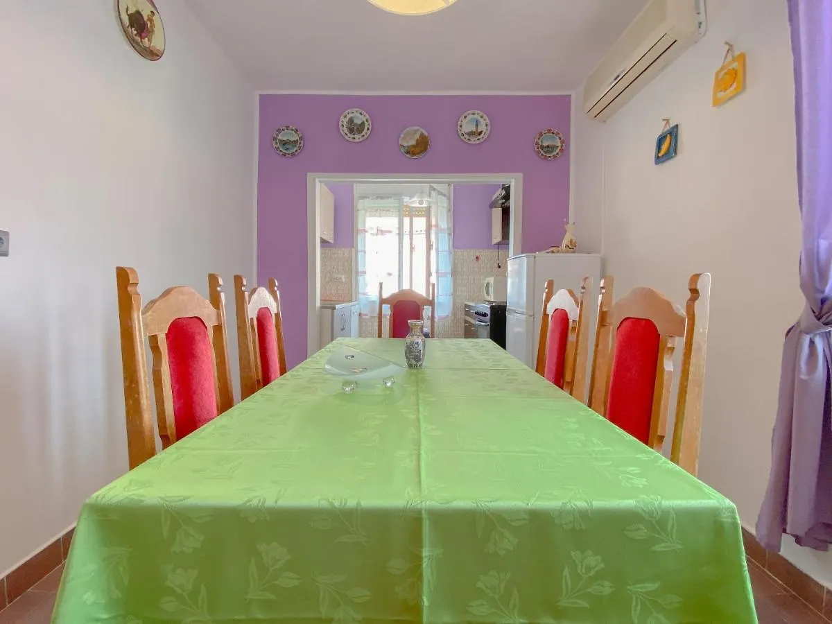 Apartment Aleksandra Novigrad Istria